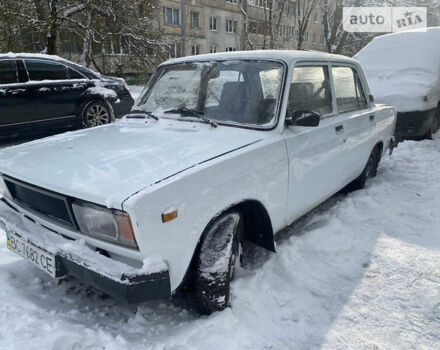 Білий ВАЗ 2105, об'ємом двигуна 1.6 л та пробігом 100 тис. км за 1000 $, фото 4 на Automoto.ua