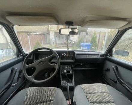 Белый ВАЗ 2105, объемом двигателя 1.5 л и пробегом 69 тыс. км за 593 $, фото 4 на Automoto.ua