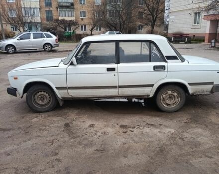Білий ВАЗ 2105, об'ємом двигуна 1.2 л та пробігом 158 тис. км за 558 $, фото 2 на Automoto.ua