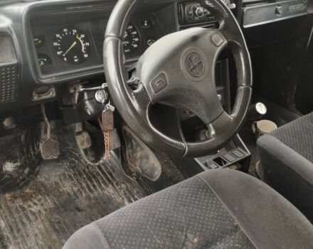 Белый ВАЗ 2105, объемом двигателя 1.3 л и пробегом 1000 тыс. км за 595 $, фото 4 на Automoto.ua