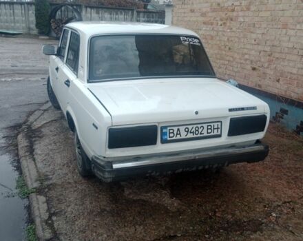 Белый ВАЗ 2105, объемом двигателя 1.2 л и пробегом 300 тыс. км за 714 $, фото 2 на Automoto.ua