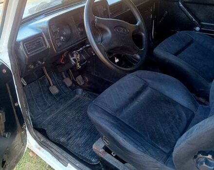 Белый ВАЗ 2105, объемом двигателя 1.3 л и пробегом 27 тыс. км за 550 $, фото 6 на Automoto.ua