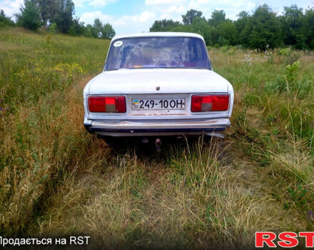 Белый ВАЗ 2105, объемом двигателя 1.5 л и пробегом 60 тыс. км за 370 $, фото 3 на Automoto.ua