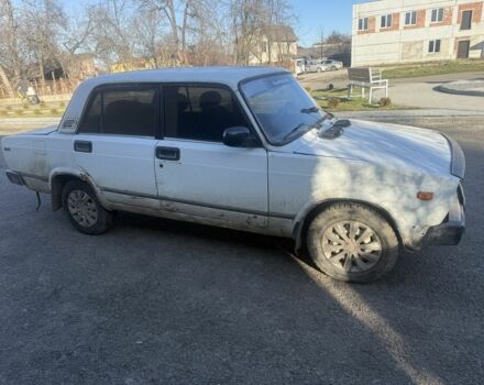 Белый ВАЗ 2105, объемом двигателя 1.2 л и пробегом 175 тыс. км за 350 $, фото 1 на Automoto.ua