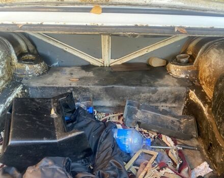 Белый ВАЗ 2105, объемом двигателя 0 л и пробегом 98 тыс. км за 358 $, фото 8 на Automoto.ua