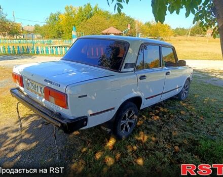 Белый ВАЗ 2105, объемом двигателя 1.3 л и пробегом 27 тыс. км за 550 $, фото 5 на Automoto.ua