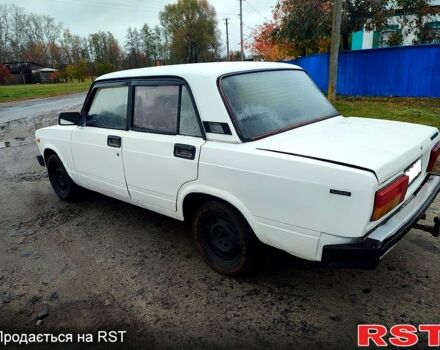 Белый ВАЗ 2105, объемом двигателя 1.2 л и пробегом 0 тыс. км за 650 $, фото 3 на Automoto.ua