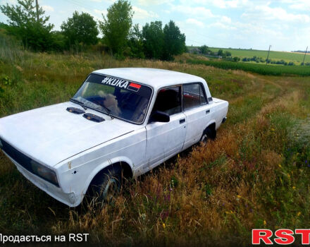 Белый ВАЗ 2105, объемом двигателя 1.5 л и пробегом 60 тыс. км за 370 $, фото 1 на Automoto.ua