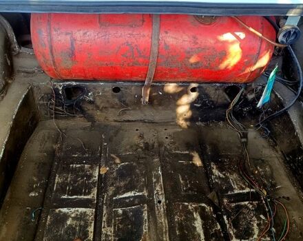 Белый ВАЗ 2105, объемом двигателя 1.3 л и пробегом 27 тыс. км за 550 $, фото 8 на Automoto.ua