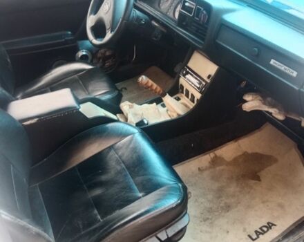 Белый ВАЗ 2105, объемом двигателя 1.2 л и пробегом 300 тыс. км за 714 $, фото 5 на Automoto.ua