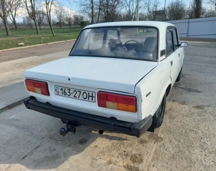 Белый ВАЗ 2105, объемом двигателя 0 л и пробегом 140 тыс. км за 596 $, фото 3 на Automoto.ua