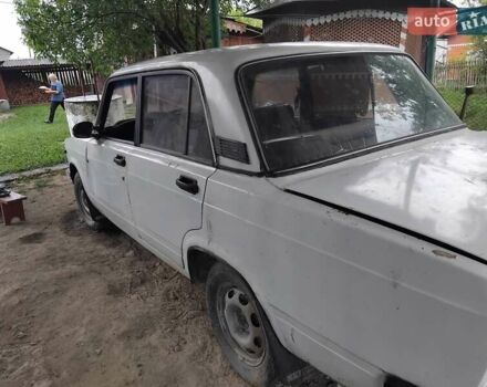 Белый ВАЗ 2105, объемом двигателя 0 л и пробегом 60 тыс. км за 540 $, фото 1 на Automoto.ua