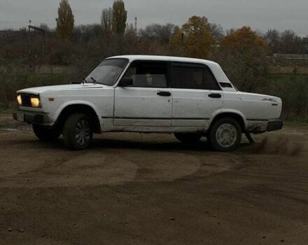 Белый ВАЗ 2105, объемом двигателя 10 л и пробегом 1 тыс. км за 367 $, фото 1 на Automoto.ua