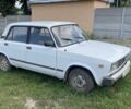 Белый ВАЗ 2105, объемом двигателя 1.3 л и пробегом 150 тыс. км за 450 $, фото 1 на Automoto.ua