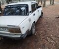 Білий ВАЗ 2105, об'ємом двигуна 1.5 л та пробігом 250 тис. км за 761 $, фото 23 на Automoto.ua