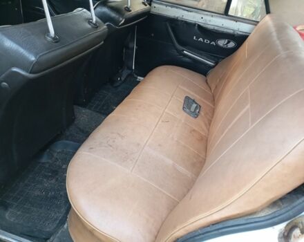 Белый ВАЗ 2105, объемом двигателя 1 л и пробегом 66 тыс. км за 200 $, фото 3 на Automoto.ua