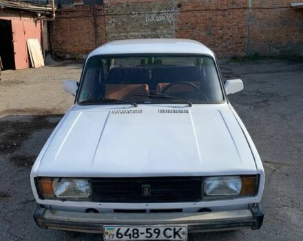 Белый ВАЗ 2105, объемом двигателя 1.5 л и пробегом 227 тыс. км за 592 $, фото 5 на Automoto.ua