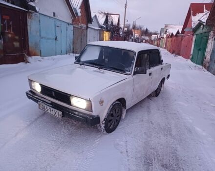Белый ВАЗ 2105, объемом двигателя 0 л и пробегом 100 тыс. км за 550 $, фото 3 на Automoto.ua