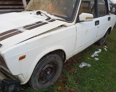 Белый ВАЗ 2105, объемом двигателя 1 л и пробегом 66 тыс. км за 200 $, фото 1 на Automoto.ua