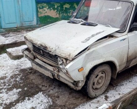 Білий ВАЗ 2105, об'ємом двигуна 0 л та пробігом 50 тис. км за 237 $, фото 4 на Automoto.ua