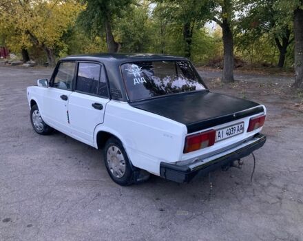 Белый ВАЗ 2105, объемом двигателя 1.5 л и пробегом 200 тыс. км за 522 $, фото 3 на Automoto.ua