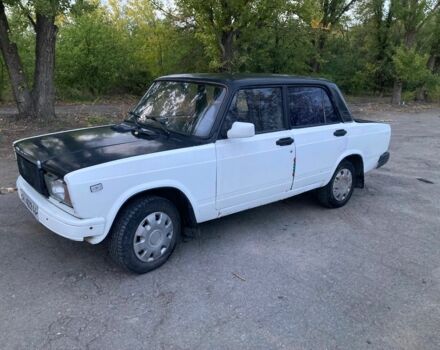 Белый ВАЗ 2105, объемом двигателя 1.5 л и пробегом 200 тыс. км за 522 $, фото 2 на Automoto.ua
