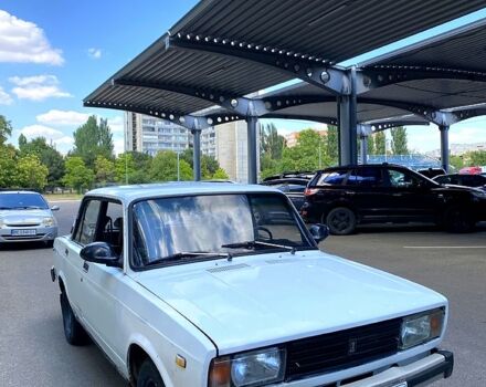 Білий ВАЗ 2105, об'ємом двигуна 1.5 л та пробігом 420 тис. км за 600 $, фото 1 на Automoto.ua