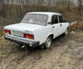 Белый ВАЗ 2105, объемом двигателя 1.2 л и пробегом 354 тыс. км за 550 $, фото 2 на Automoto.ua