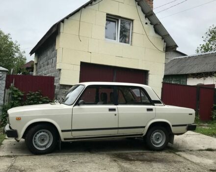 Белый ВАЗ 2105, объемом двигателя 1.2 л и пробегом 110 тыс. км за 1700 $, фото 2 на Automoto.ua