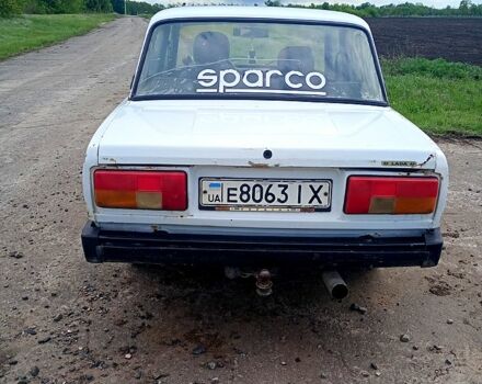 Белый ВАЗ 2105, объемом двигателя 1.5 л и пробегом 100 тыс. км за 500 $, фото 4 на Automoto.ua