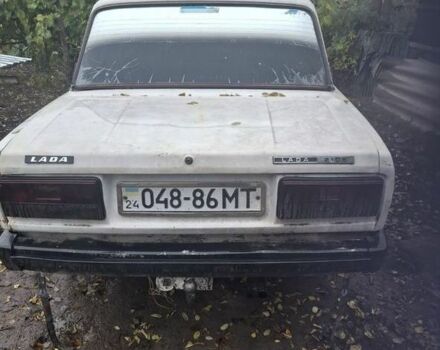 ВАЗ 2105 1987 в Черкассах на Automoto.ua Белый ВАЗ 2105, объемом двигателя 0 л и пробегом 200 тыс. км за 526 $, фото 2 на Automoto.ua