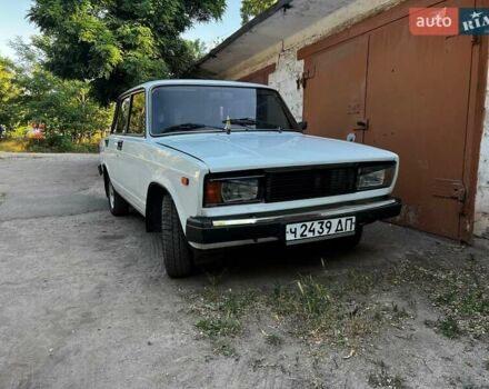 Белый ВАЗ 2105, объемом двигателя 0 л и пробегом 45 тыс. км за 955 $, фото 1 на Automoto.ua