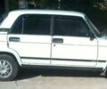 Белый ВАЗ 2105, объемом двигателя 1 л и пробегом 250 тыс. км за 1000 $, фото 1 на Automoto.ua