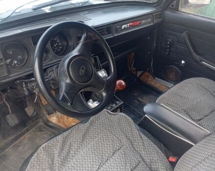 Белый ВАЗ 2105, объемом двигателя 1 л и пробегом 1 тыс. км за 721 $, фото 5 на Automoto.ua