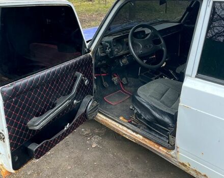 Белый ВАЗ 2105, объемом двигателя 13 л и пробегом 200 тыс. км за 420 $, фото 3 на Automoto.ua