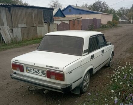 Белый ВАЗ 2105, объемом двигателя 1 л и пробегом 1 тыс. км за 721 $, фото 4 на Automoto.ua