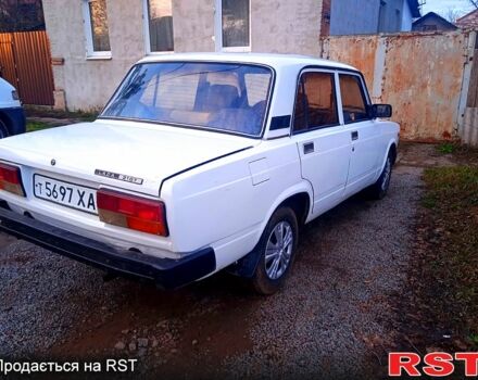 Белый ВАЗ 2105, объемом двигателя 1.5 л и пробегом 0 тыс. км за 750 $, фото 5 на Automoto.ua
