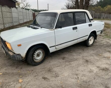 Белый ВАЗ 2105, объемом двигателя 1.5 л и пробегом 76 тыс. км за 550 $, фото 2 на Automoto.ua