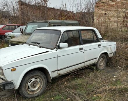 Белый ВАЗ 2105, объемом двигателя 0 л и пробегом 100 тыс. км за 239 $, фото 1 на Automoto.ua