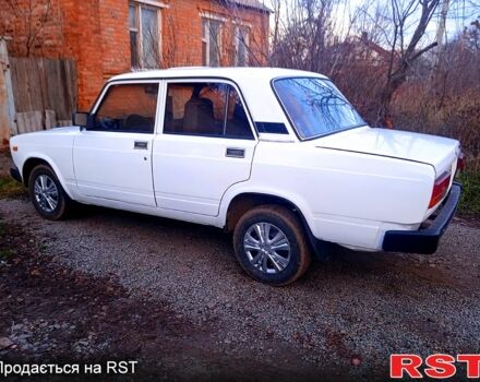 Белый ВАЗ 2105, объемом двигателя 1.5 л и пробегом 0 тыс. км за 750 $, фото 1 на Automoto.ua