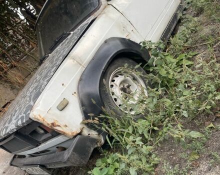 Білий ВАЗ 2105, об'ємом двигуна 1.5 л та пробігом 61 тис. км за 344 $, фото 1 на Automoto.ua