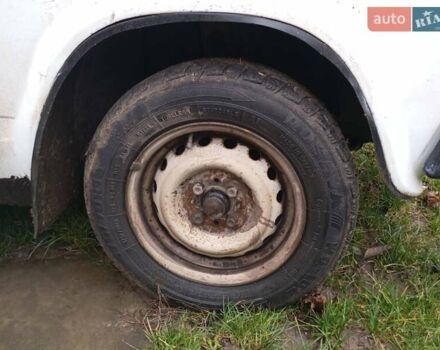 Білий ВАЗ 2105, об'ємом двигуна 1.3 л та пробігом 285 тис. км за 448 $, фото 2 на Automoto.ua