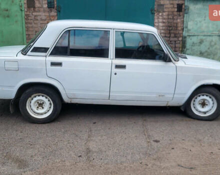 Белый ВАЗ 2105, объемом двигателя 1.29 л и пробегом 10 тыс. км за 650 $, фото 2 на Automoto.ua