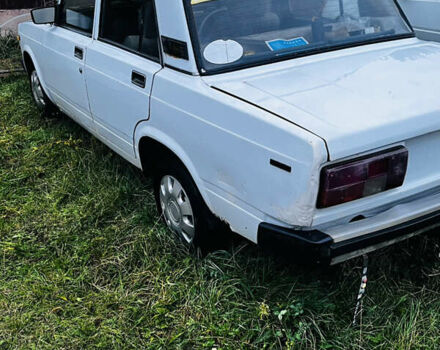 ВАЗ 2105 1988 в Каневе на Automoto.ua Белый ВАЗ 2105, объемом двигателя 1.3 л и пробегом 80 тыс. км за 477 $, фото 3 на Automoto.ua