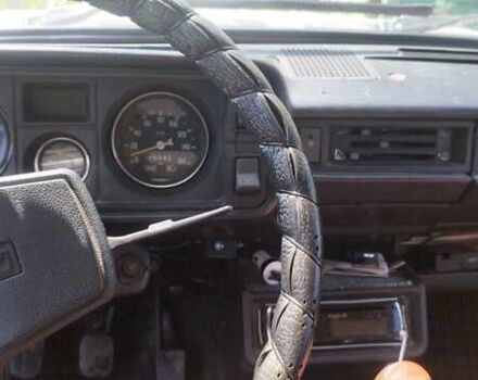 Белый ВАЗ 2105, объемом двигателя 1.3 л и пробегом 300 тыс. км за 482 $, фото 4 на Automoto.ua
