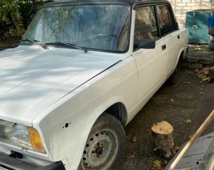 Белый ВАЗ 2105, объемом двигателя 1.3 л и пробегом 33 тыс. км за 383 $, фото 5 на Automoto.ua