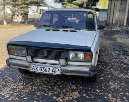 Белый ВАЗ 2105, объемом двигателя 1.5 л и пробегом 158 тыс. км за 523 $, фото 1 на Automoto.ua