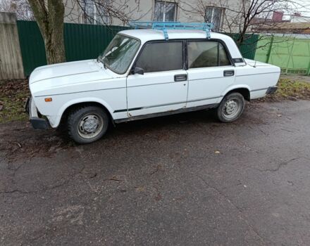 Білий ВАЗ 2105, об'ємом двигуна 0 л та пробігом 450 тис. км за 426 $, фото 1 на Automoto.ua