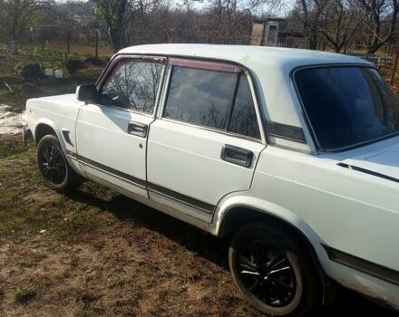 Белый ВАЗ 2105, объемом двигателя 1.5 л и пробегом 0 тыс. км за 470 $, фото 1 на Automoto.ua