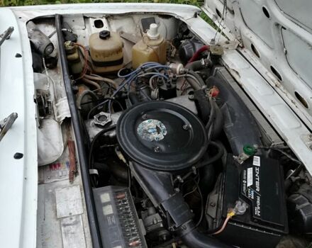 ВАЗ 2105 1989 в Малине на Automoto.ua Белый ВАЗ 2105, объемом двигателя 1.3 л и пробегом 50 тыс. км за 888 $, фото 10 на Automoto.ua